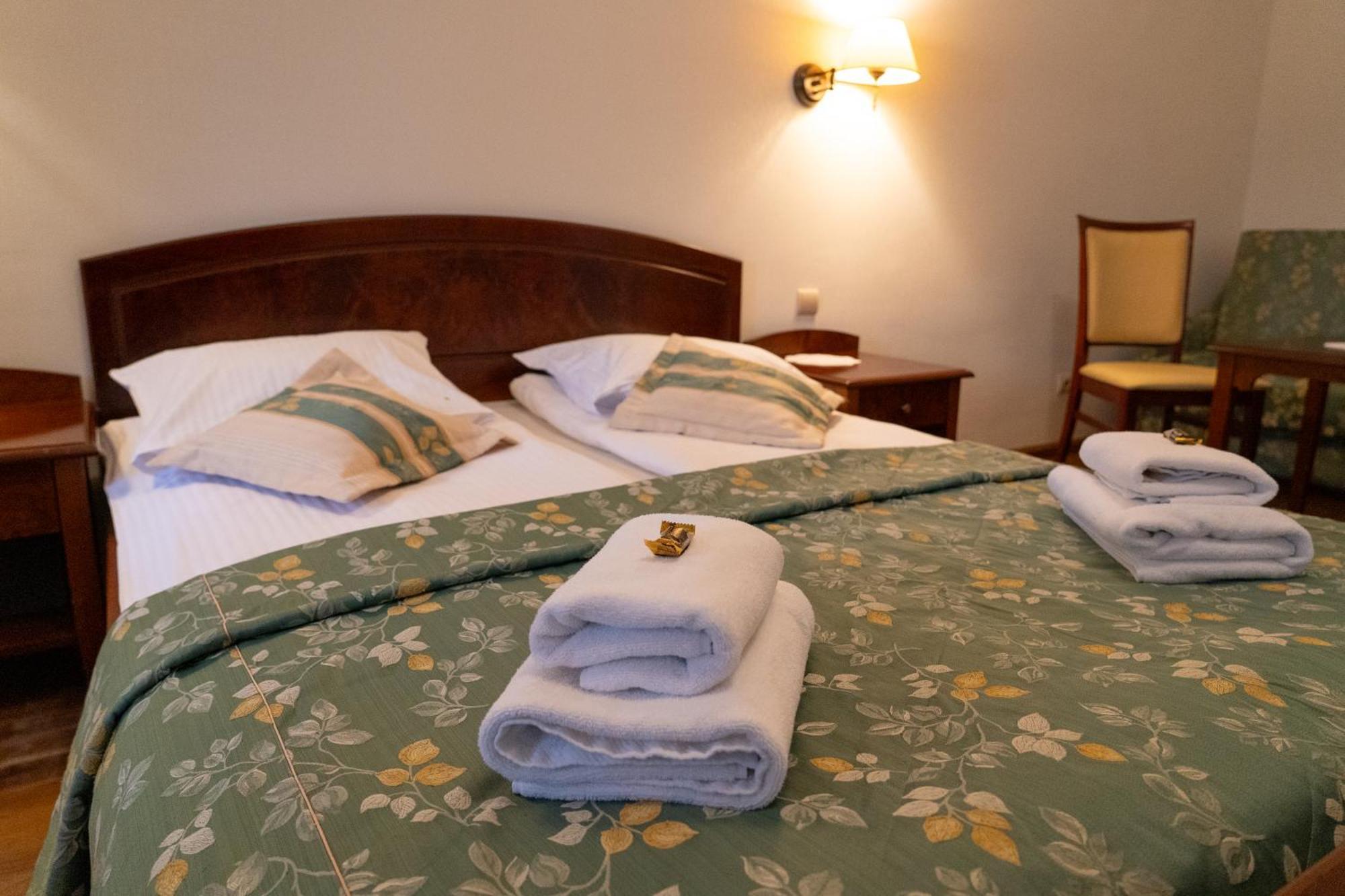 Aparthotel Karmel Krakow Bagian luar foto